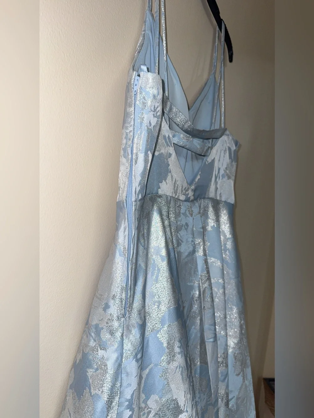 City Triangles Formal Dress Light Blue Silver Periwinkle Floral Size 15 Juniors